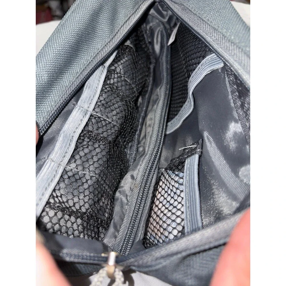 Young Living Essential Oils Travel Pouch Bag Carabiner Aromatherapy Active Fit.